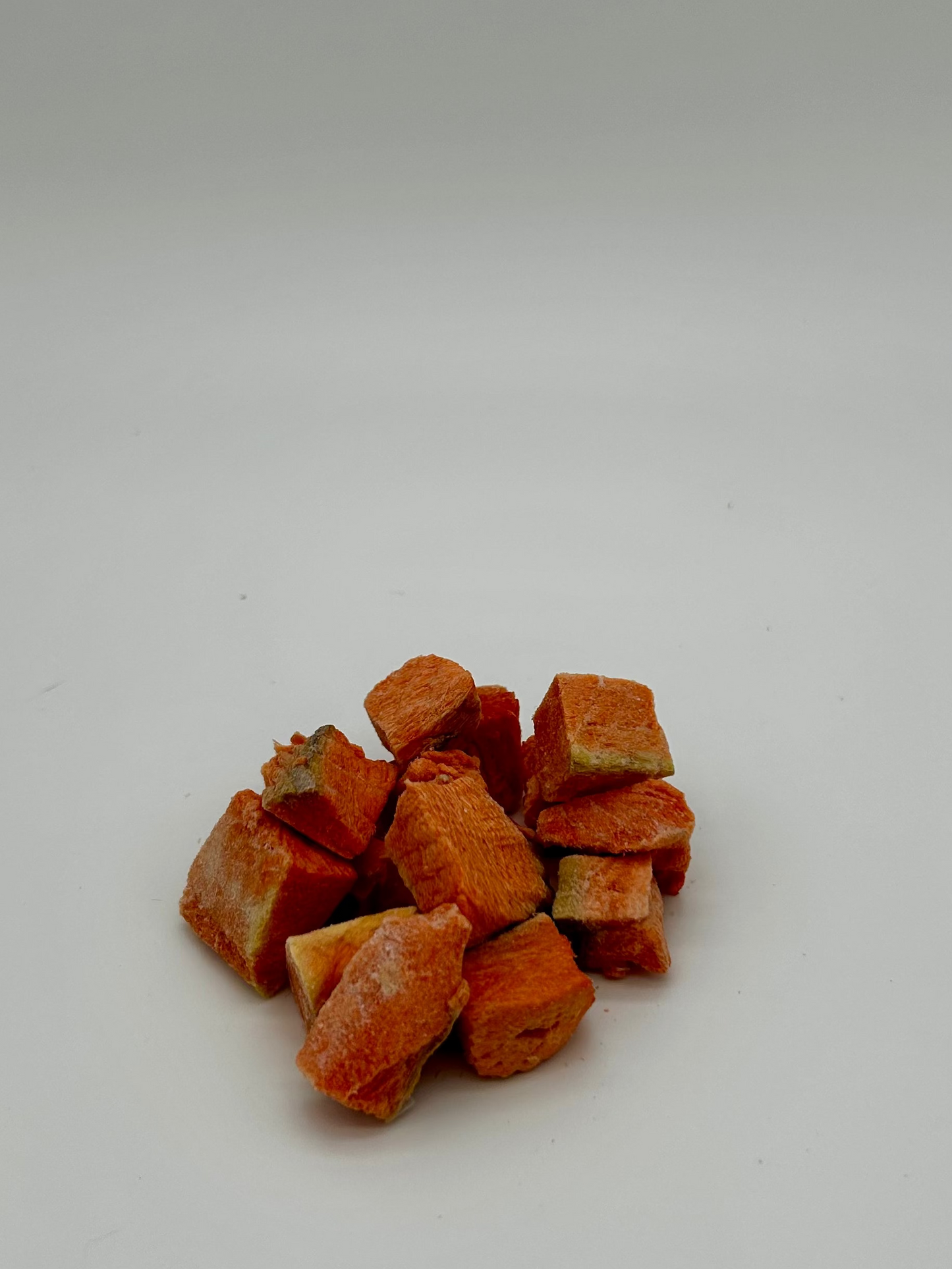 Freeze-Dried Salmon Bites (Wild-Caught Sockeye Salmon)